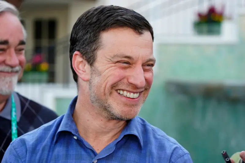 ▲美國職業棒球大聯盟（Major League Baseball）洛杉磯道奇於今（25）日對戰多倫多藍鳥的世界大賽第1戰前，道奇總裁弗里德曼（Andrew Friedman）受訪時對外界認為「道奇在破壞棒球」的說法做出回應。（圖／美聯社／達志影像）