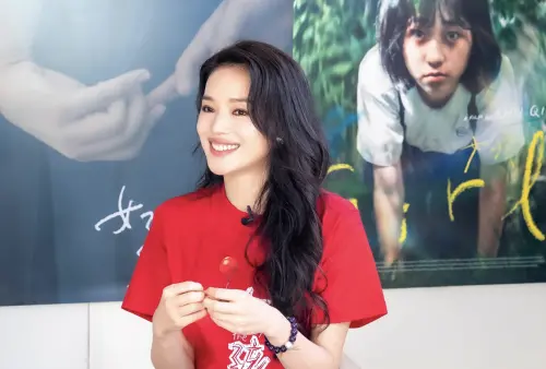 ▲舒淇雖然以《女孩》拿下釜山影展最佳導演獎,卻被演員爆料狀況外,該片在威尼斯影展首映時,演員看到哭成一團,她卻還在想影片細節,後來才慢半拍加入他們流淚的行列。(圖/TVBS提供) ▲舒淇雖然以《女孩》拿下釜山影展最佳導演獎,卻被演員爆料狀況外,該片在威尼斯影展首映時,演員看到哭成一團,她卻還在想影片細節,後來才慢半拍加入他們流淚的行列。(圖/TVBS提供)