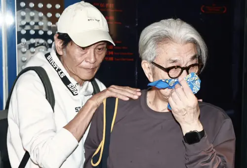 ▲倪重華（右）看《少年吔，安啦！》想到顏正國，忍不住流淚，喜翔（左）給予安慰。（圖／記者葉政勳攝）　