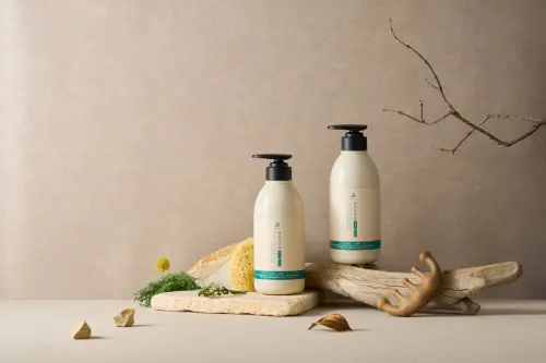 ▲淨毒五郎首個子品牌RENVIA然本控油洗髮精、保濕沐浴露。（圖／業者提供）