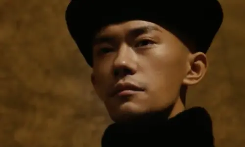 易烊千璽《澎湖海戰》扮康熙　微博發文不掩飾：統一台灣勢不可擋
