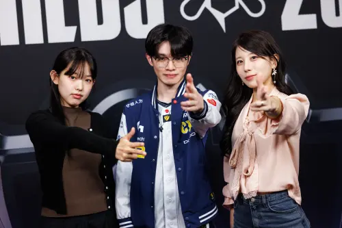 本次世界賽選手每分鐘平均傷害（DPM）的數據，CFO的AD小柴犬Doggo也以871，與Faker並列第三名。（圖／LoL Esports flickr）