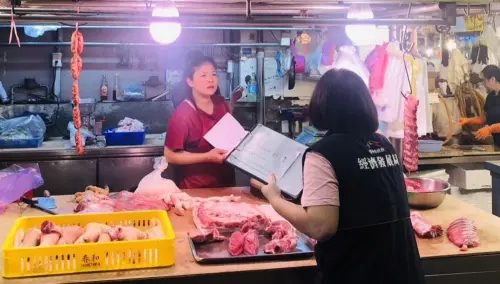 ▲全國豬隻「禁運、禁宰」措施延至15天，嚴重衝擊業者生計。（圖／台中市政府提供，2025.10.26）