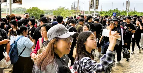 ▲總冠軍賽G4在樂天桃猿主場舉行，球迷進場踴躍，有機會締造滿場。(圖/記者廖聿偉攝)