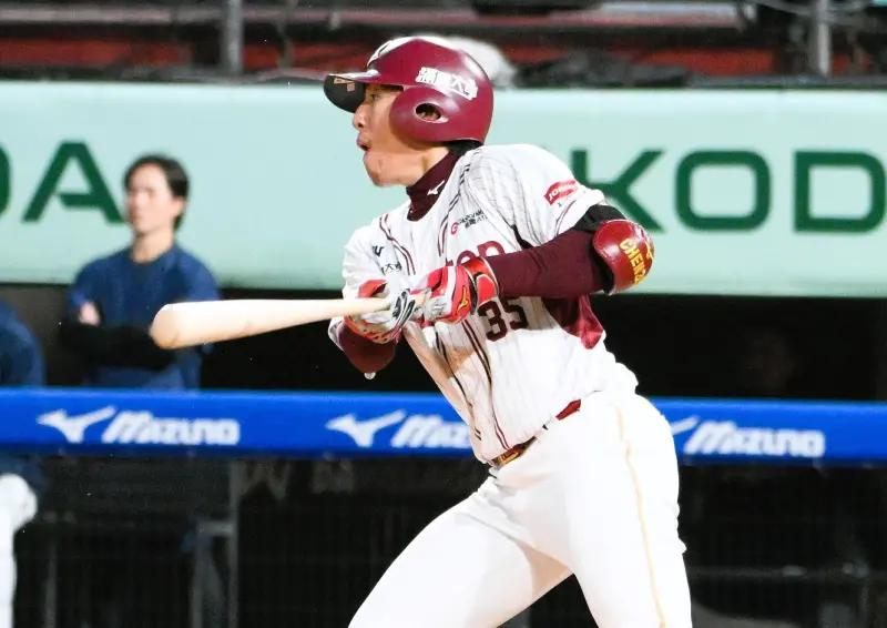 台灣大賽G4(影)／驚險！樂天成晉強襲球直接擊中兄弟王牌投手羅戈