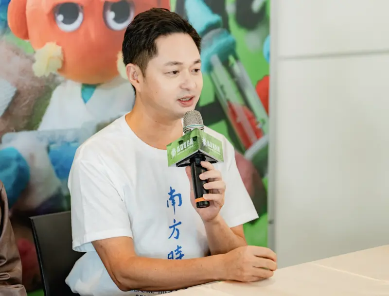 ▲《親愛的房客》等片入圍金馬獎的導演鄭有傑（如圖），在《南方時光》與吳慷仁有一場扭打戲，說好彼此都不會手下留情，打趣稱該不會是因為這樣，讓吳慷仁決定離開台灣、前進中國演藝圈發展？（圖／高雄電影節提供）