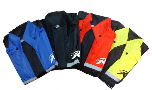 ▲天德牌目前有販售一件式與二件式雨衣，一件式雨衣最便宜只要790元。而二件式雨衣價格較高，但最便宜一件僅要1200元，在雨衣界屬於中低價格（圖／翻攝天德牌官網）