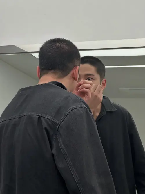 ▲韓國男神又一位去當兵，路雲今天今天進入訓練所。（圖／IG@ewsbdi）