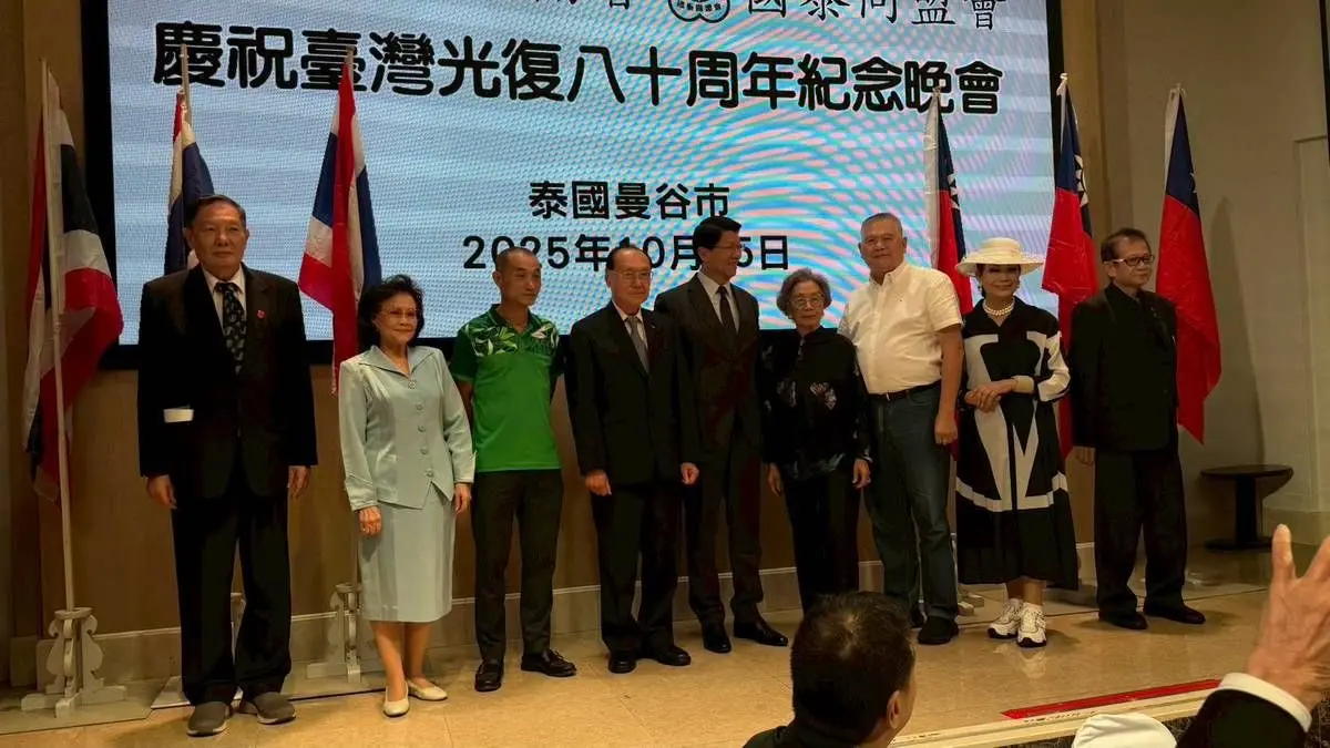 赴泰國參加台灣光復大會遇全國服喪！謝龍介6字哀悼