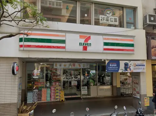 ▲位於新北市永和區福和路121號1、2樓的7-ELEVEN，開出114年5、6月千萬發票，但幸運兒仍未出面領獎。（圖／Google地圖）