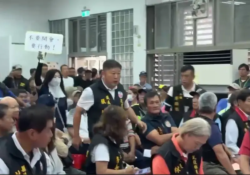 怒踹桌傅崐萁成名？他曝花蓮民心渴望變天　張峻卻難吸引青鳥選票