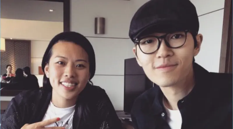 ▲饒舌歌手葛仲珊（左）消失7年，經歷身心問題、好友方大同（右）過世等低潮，本月18日，她驚喜為好友ØZI演唱會站台，努力振作的模樣及現況令人心疼。（圖／翻攝自葛仲珊IG）