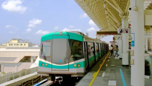 高雄捷運驚傳落軌意外　18歲女子遭撞身亡紅線局部停駛
