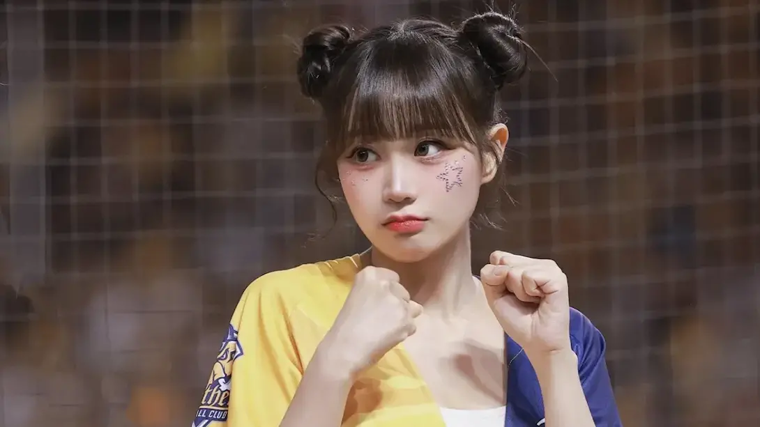 中信兄弟陷聽牌！邊荷律直播被嗆GoGo Rakuten 可愛反應笑翻粉絲