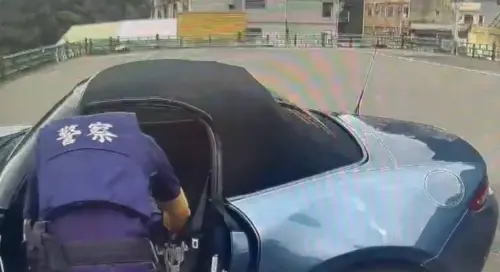 家裡不缺錢！男開百萬跑車搶14萬金項鍊　母痛心：有需要開口就好
