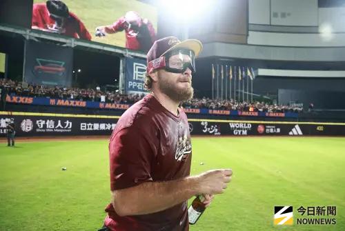 ▲樂天桃猿洋投波賽樂因手肘傷勢無緣參與台灣大賽，但球隊已經在評估續約可能性。（圖／記者葉政勳攝 ,2025.10.27）