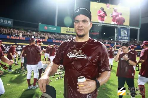 ▲樂天洋投桃猿威能帝是年度MVP熱門人選，但因提前返國休養，確定不出席頒獎典禮。（圖／記者葉政勳攝 ,2025.10.27）