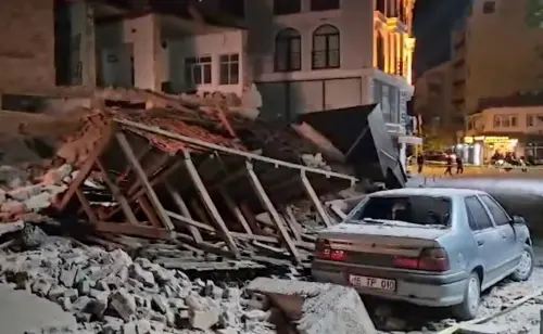 影／土耳其發生規模6「極淺層」強震！商店建築倒塌　民眾驚逃
