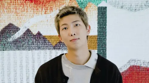 ▲BTS隊長RM（如圖）在直播中坦言自己多次想要解散BTS。（圖／翻攝自RM IG@rkive）