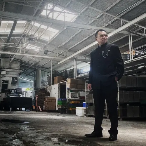 ▲許紹雄在《使徒行者》中飾演黑道大哥「歡喜哥」，令不少劇迷印象深刻。（圖／翻攝自許紹雄IG@benz_hui）