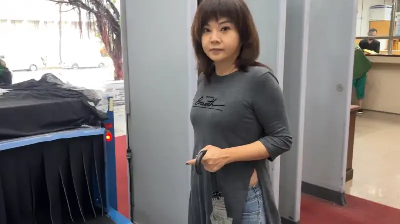    ▲尼奧創意行銷有限公司負責人戴利玲到台北地院出庭作證，她說KP SHOW無關選舉，純粹是商業演唱會。（圖／翻攝畫面）  