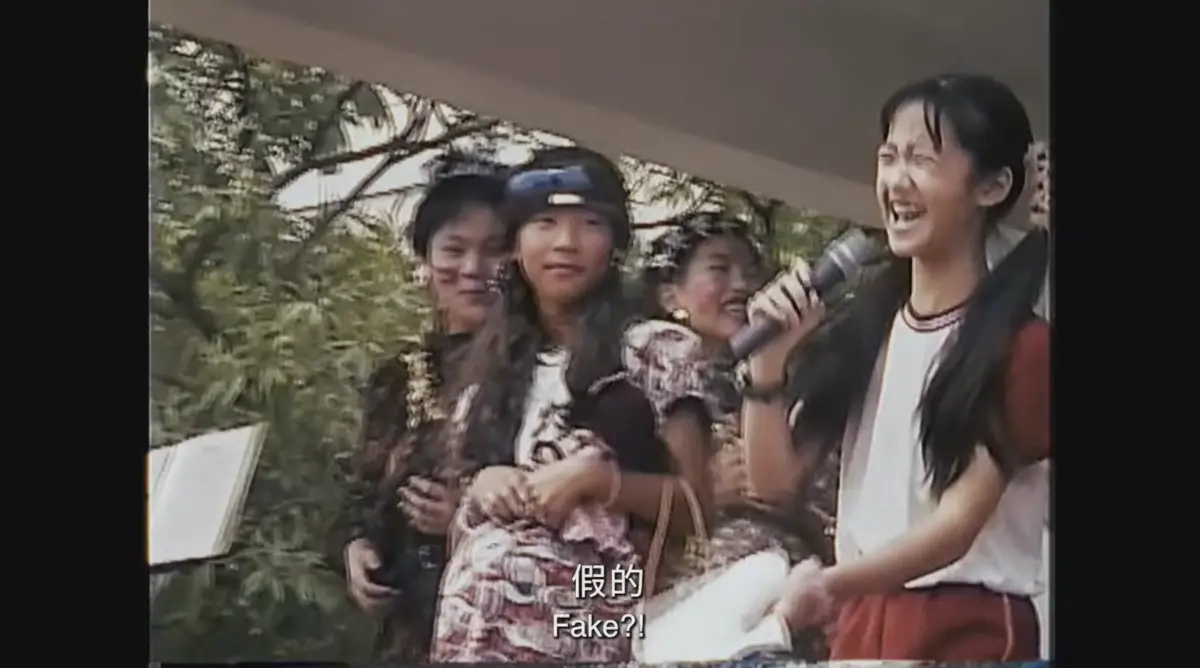 ▲Lulu（如圖）日前參與《膠囊時光》第三季拍攝，節目中曝光一段她國小主持的影片，只見她從小接梗就超順還綜藝摔，讓粉絲笑翻：「跟現在一樣」。（圖／翻攝自IG sunnygirl800424）