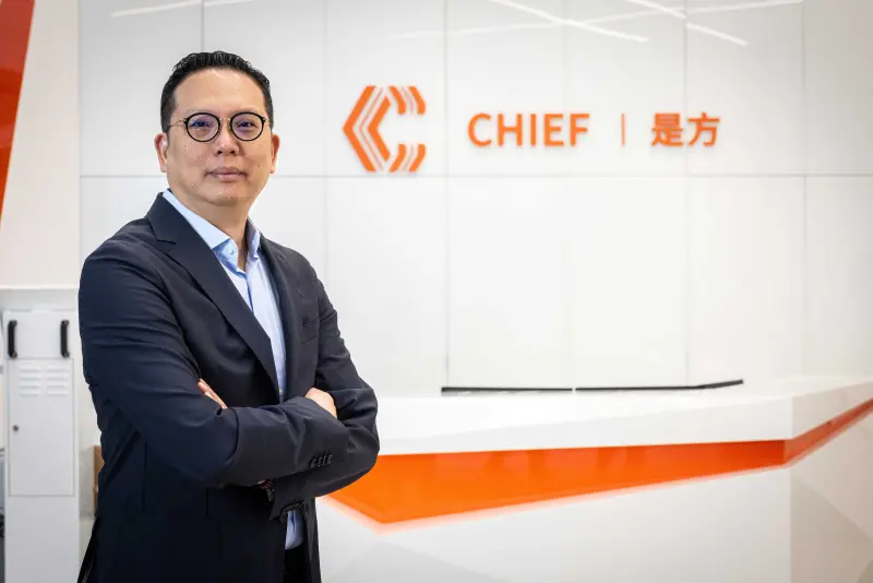 ▲是方董事長邵泓嘉表示，隨著全球AI算力需求持續強勁，預期未來三至五年仍將維持高成長趨勢。（圖╱是方電訊提供）