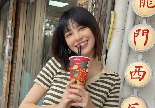 ▲宇珊（如圖）日前上節目《11點熱吵店》分享，之前計畫出國前親人突然驟逝，於是她申請退機票，不料卻遭客服回：「死夠久了」，讓她氣哭喊：「你以為你是誰」。（圖／翻攝自IG shanliu0608）