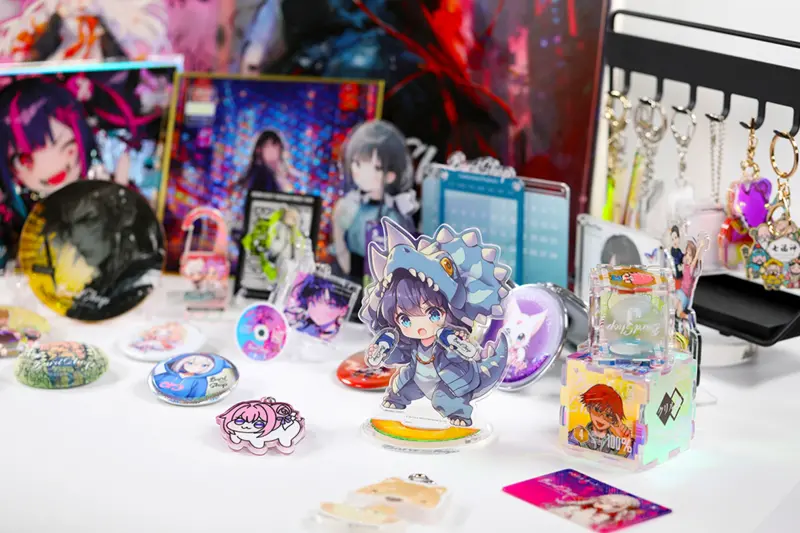 ▲Bardshop客製化動漫商品展示，展現印刷與設計開發的整合能力。（圖／業者提供）