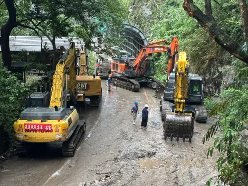 燕子口堰塞湖恐決堤！林保署緊急通報「人車淨空」下游河道撤離
