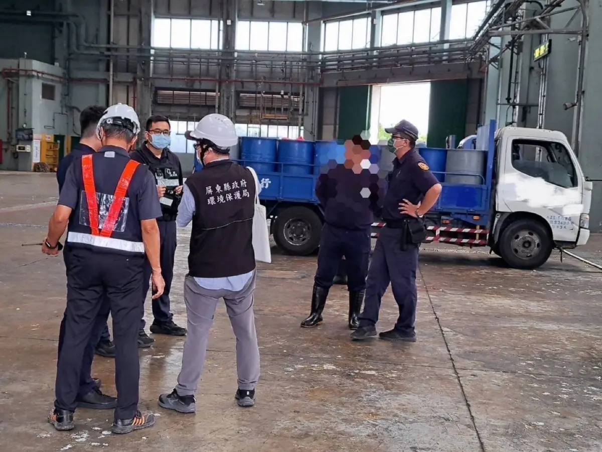 屏東畜牧場「硬闖焚化廠倒廚餘」!周春米氣炸:公權力不容挑戰
