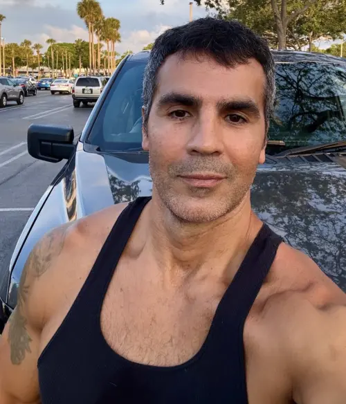 ▲歐賈尼諾亞忍不住在社群網站上發文，砲轟前妻珍妮佛羅培茲自己劈腿、撒謊毀婚姻，還對外老愛裝受害者。（圖／摘自 IG@ojaninoa1）