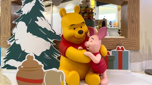 ▲高雄夢時代「Norns小熊維尼蜂蜜日」快閃主題店即日起至11月30日登場。（圖／夢時代提供）