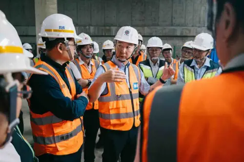 ▲交通部陳世凱視察桃園捷運機場線A14工程。（圖／交通部）