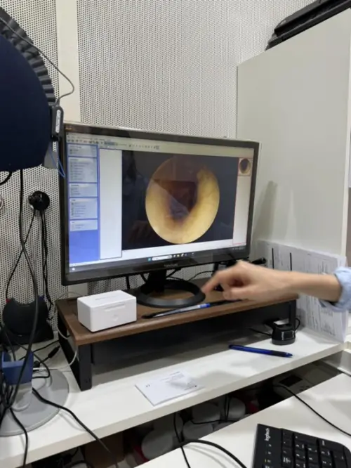 ▲好市多聽力中心免費聽力測驗檢查仔細又耐心，網友大推，建議可帶長輩做測驗。圖／臉書社團「Costco好市多 商品經驗老實說」