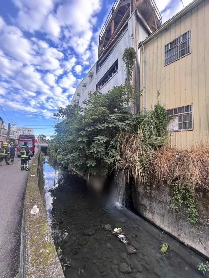 ▲水溝驚見死亡棄嬰  查出生母係外籍移工（圖/記者鄧力軍翻攝）