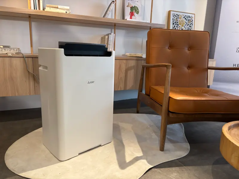 ▲三菱電機今（29）發表「美空感」全新系列除濕機，最大除濕力可達28公升／日，標榜業界第一。（圖／記者徐銘穗攝）