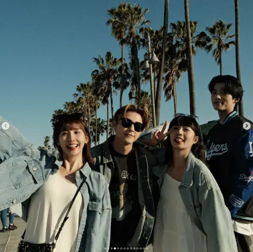 ▲粿粿（左1）今年3月底跟王子（左2）一行人去美國玩，旅遊期間冷處理范姜彥豐，回台後主動跟范姜說要保持距離。（圖／粿粿IG@meigo.c）