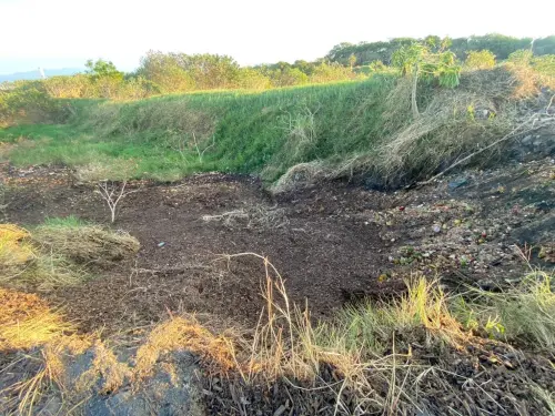 不必擔心野豬了!台中燕圾湖將成絕響 明起廚餘進焚化廠 ▲台中市文山掩埋場的「廚餘山」已經完成覆土。(圖/台中市政府提供,2025.10.29)