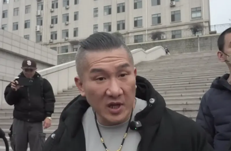 講到青鳥就忍不住飆髒話！館長怒轟台灣年輕人「閃兵軟腳蝦」