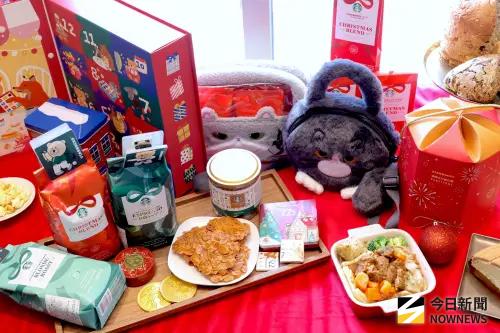 ▲「爆米花歡聚倒數日曆」390元、「歐式雪茄捲咖啡車造型盒」420元。（圖／記者陳明安攝，2025.10.30）