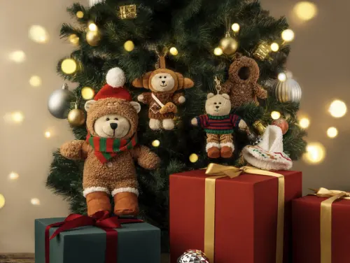 ▲星巴克「Bearista熊寶寶娃娃吊飾系列」700元～1250元。（圖／星巴克提供）