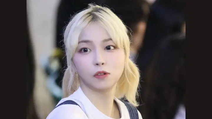 ▲台灣女孩渟渟在韓國從留學生華麗轉身成韓國啦啦隊成員，她曾是韓國練習生，與幻藍小熊阿勇同公司出身，靠努力與熱情圓夢登上應援舞台，她親曝心路歷程，直言：「不會跳也要應援！」（圖／翻攝自渟渟IG@1120_tintin）