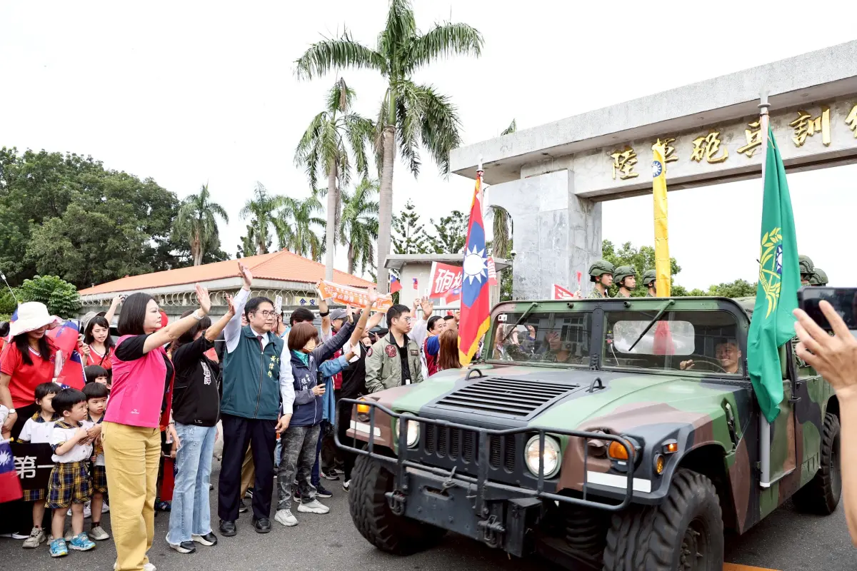 砲校遷駐關廟 黃偉哲感謝守護地方73載