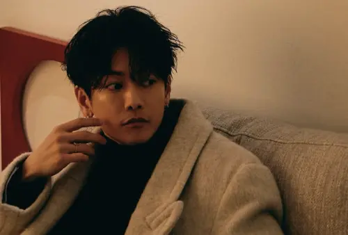 ▲佐藤健在高中時被星探發掘出道。（圖／@takeruxxsato IG）