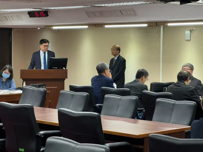    ▲10月29日環境部長彭啟明赴立法院備詢指出，台灣廚餘處理量能仍有缺口495公噸待解。（圖／記者陳偉周攝）  