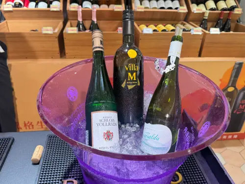 ▲葡萄酒客單價多落在1000至4000元之間，可見兼具品味與價值的中價位精品酒，正悄然在市場中興起。（圖／記者鍾怡婷攝）