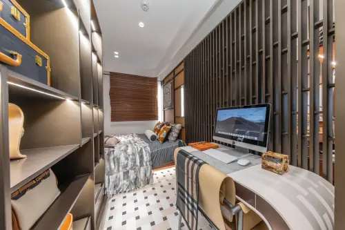 ▲台北大巨蛋百億危老改建案「杜拜藝術館」樣品屋，最小為15坪「1+1房型」。（圖／科達建築提供）