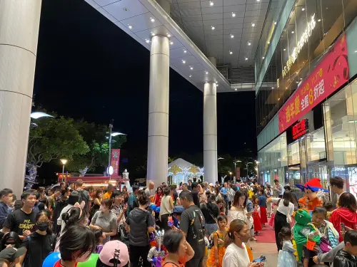 ▲「天母搞什麼鬼」百鬼夜行 戲弄老闆娘活動將從新光三越台北天母店開跑。（圖／取自天母商圈臉書）