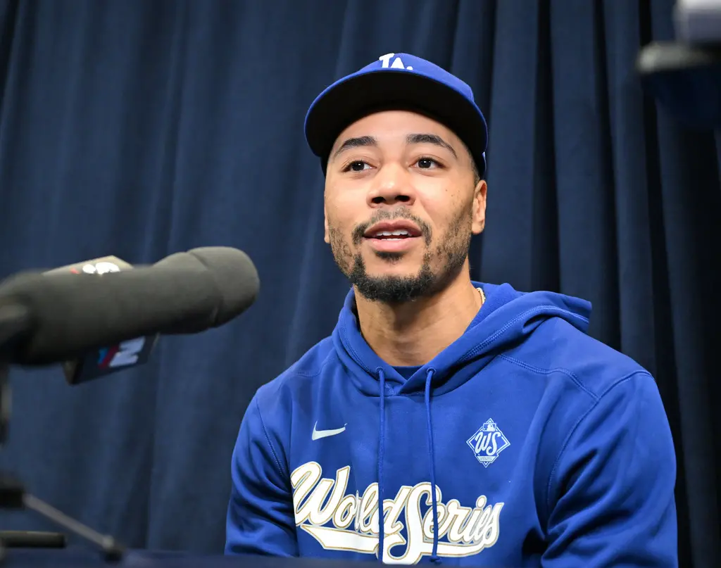 ▲洛杉磯道奇正處於世界大賽生死邊緣，而球隊主將貝茲（Mookie Betts）的打擊陷入極度低迷，成為外界矚目的焦點。（圖／美聯社／達志影像）